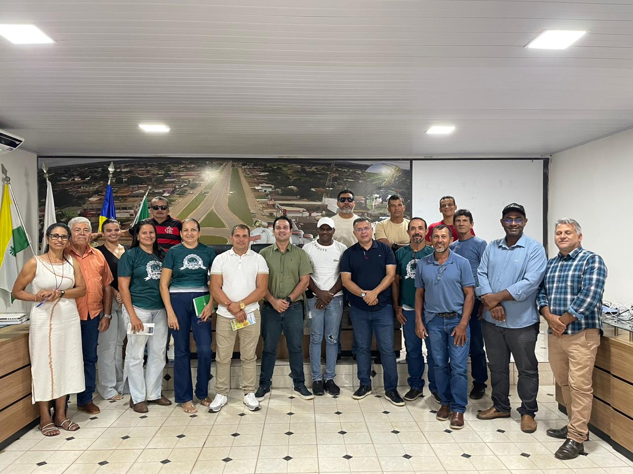 PROJETO DE ESCOLA FAMÍLIA AGRÍCOLA É APRESENTADO NA CÂMARA DE NOVA MAMORÉ E MOBILIZA LIDERANÇAS EM PROL DA EDUCAÇÃO NO CAMPO